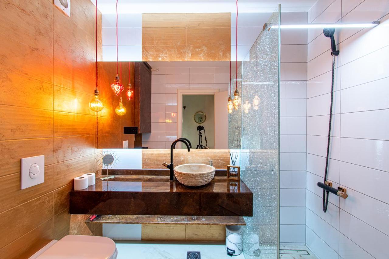 Jacuzzi - Love - Bdsm - Extra Luxury - Ev Chargger - Valentine'S Day - Red Room - Flexible Selfcheckins 28 Zagreb Buitenkant foto