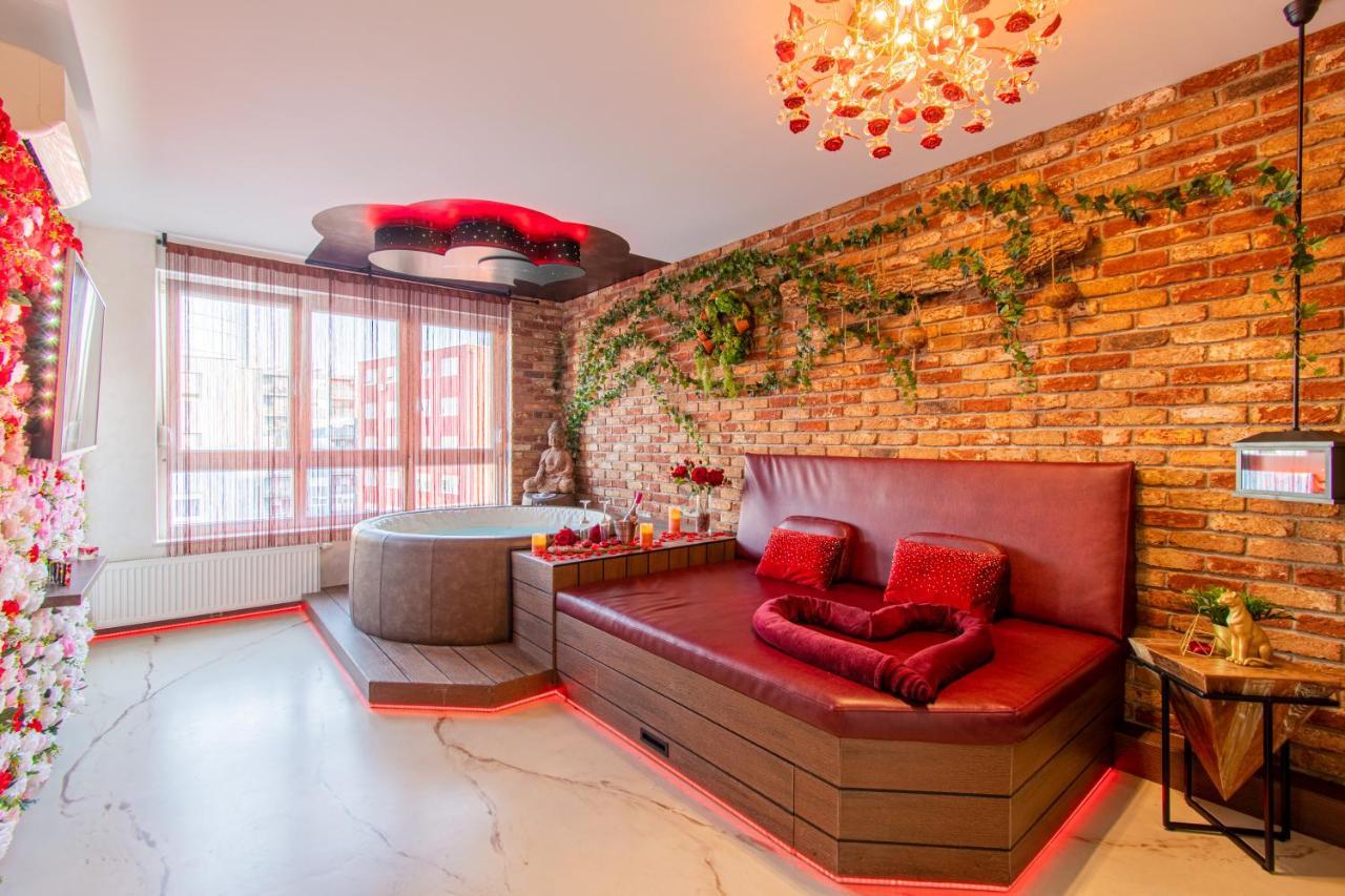 Jacuzzi - Love - Bdsm - Extra Luxury - Ev Chargger - Valentine'S Day - Red Room - Flexible Selfcheckins 28 Zagreb Buitenkant foto